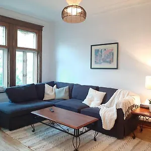 Appartement Big 3br At Olympic Stadium At Pie-ix Metro Station, Montréal
