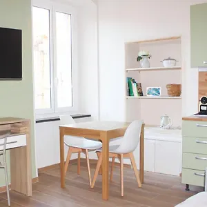 https://studio-dolcecasa-menton.fr-provencehotel.com