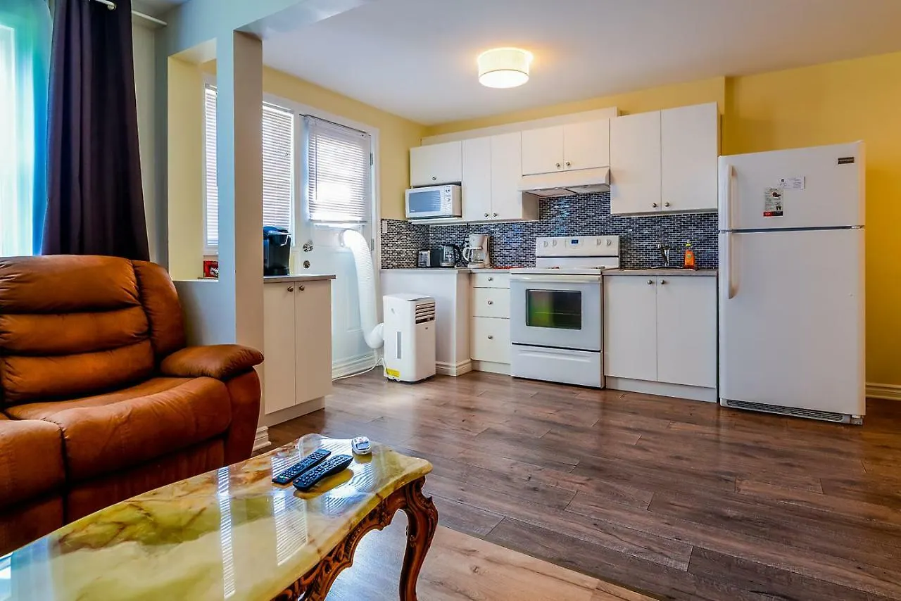 2314 Rue Duff Court Apartman Montréal