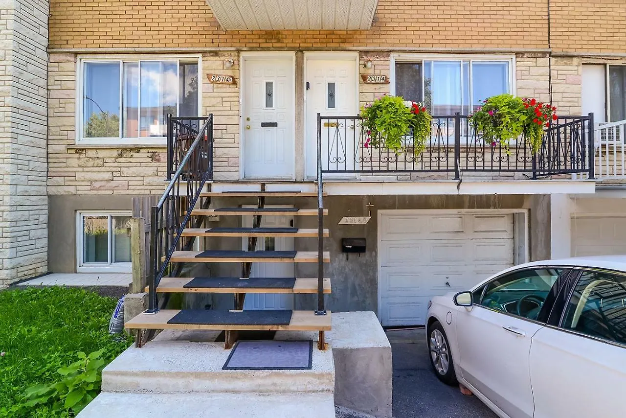 2314 Rue Duff Court Apartman Montréal 0*,  Kanada